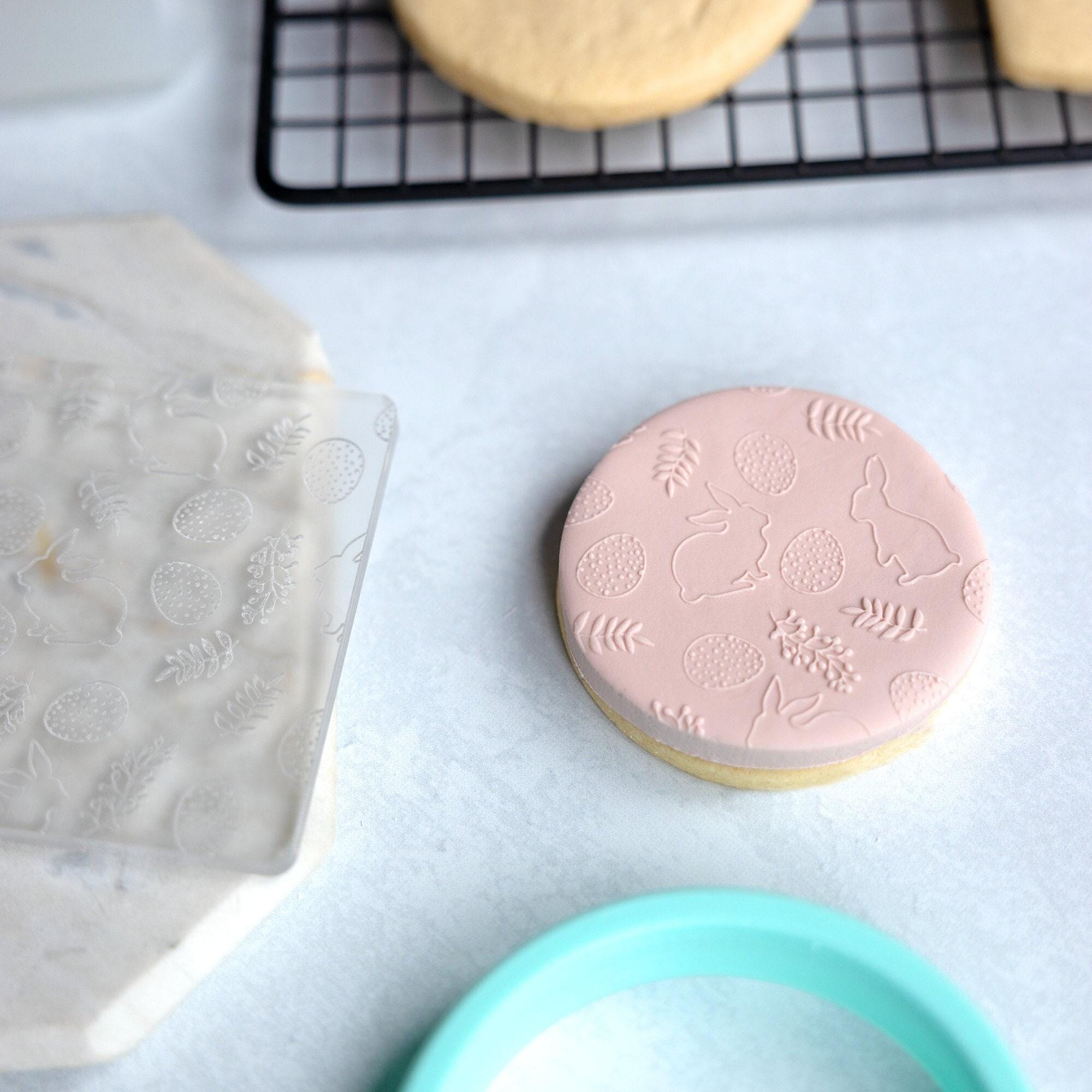 Easter Bunny and Egg Pattern Acrylic Fondant Embosser With Cutter